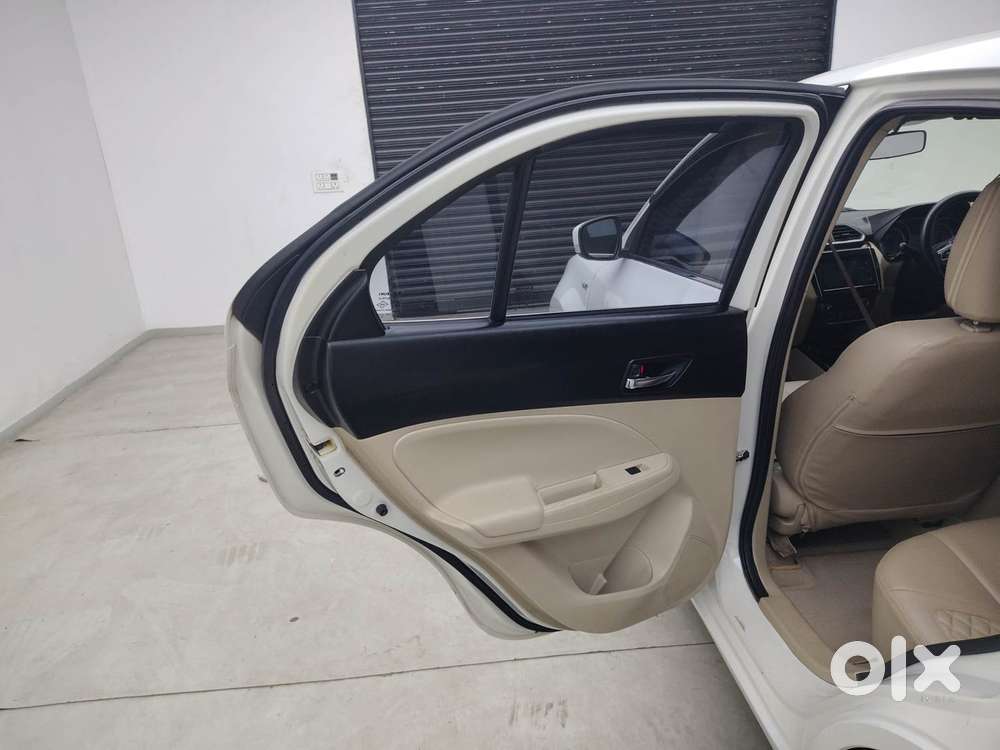 Maruti Suzuki Dzire 1.2 Zxi Plus Amt, 2018, Petrol