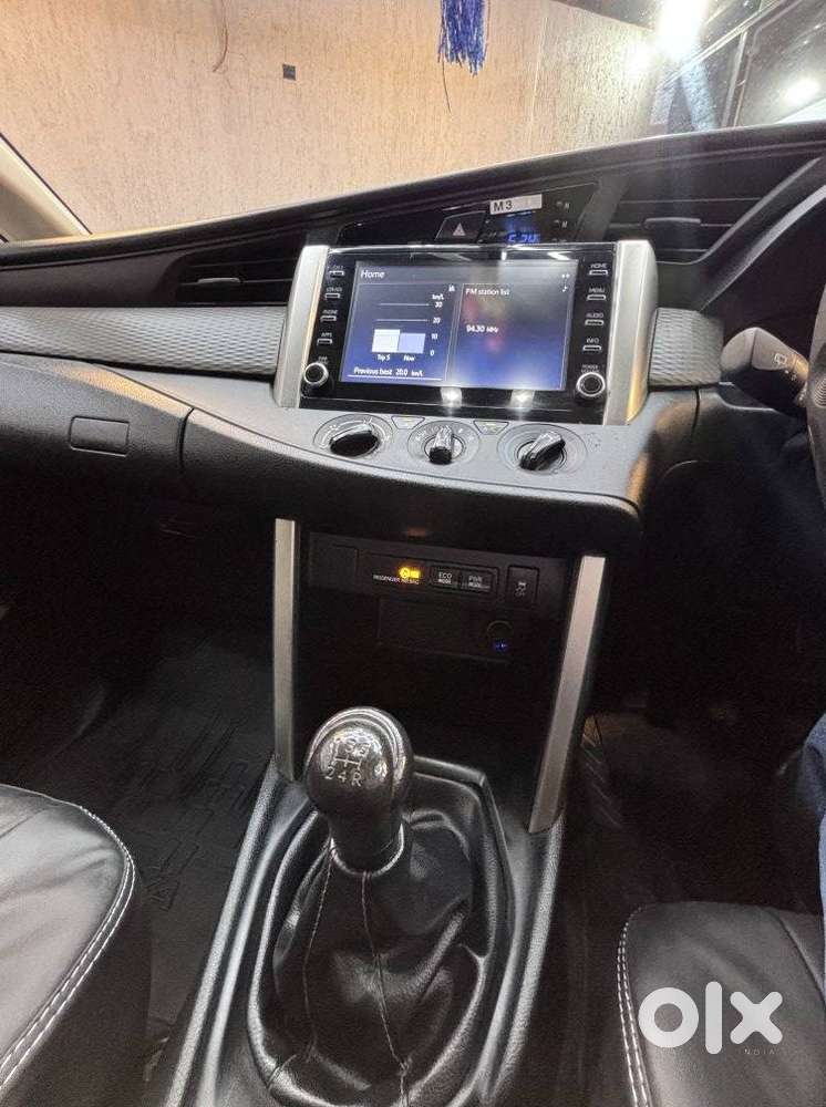 Toyota Innova Crysta [2020-ongoing] 2.4 Gx 8 Str, 2022, Diesel