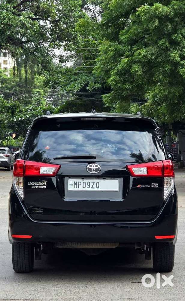 Toyota Innova Crysta [2020-ongoing] 2.4 Gx 8 Str, 2023, Diesel