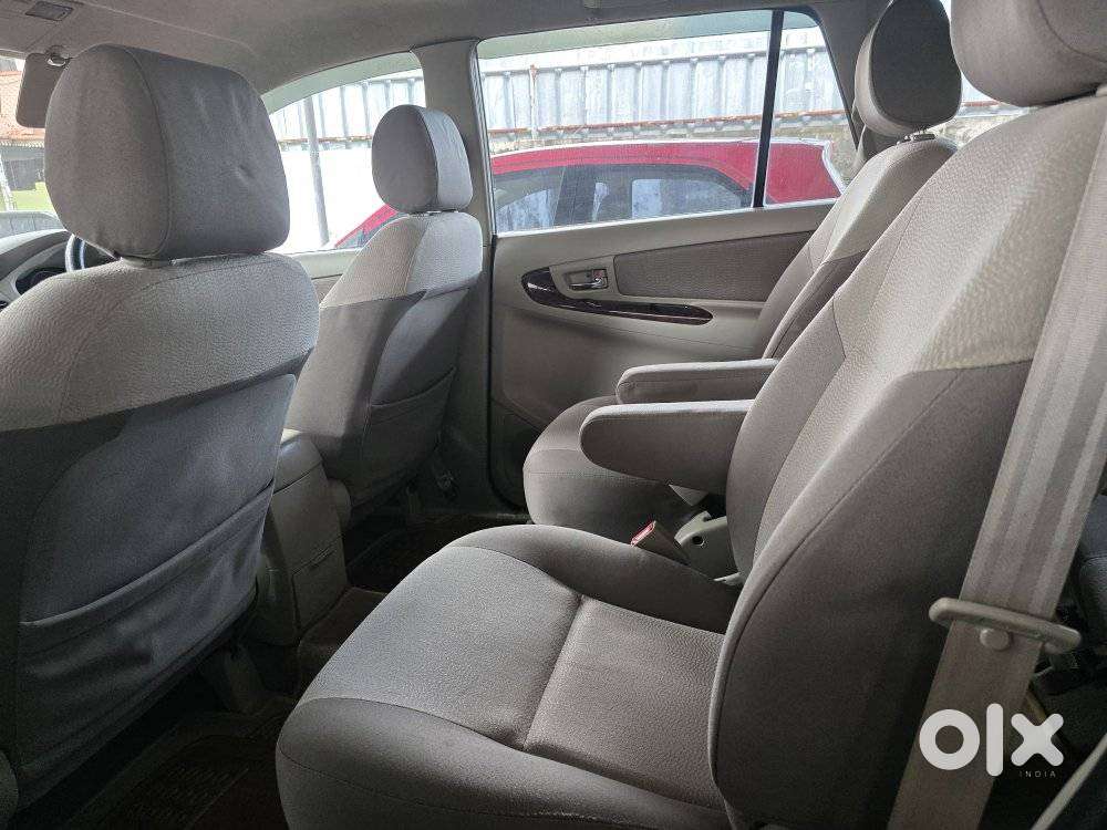 Toyota Innova 2.5 V 7 Str, 2013, Diesel