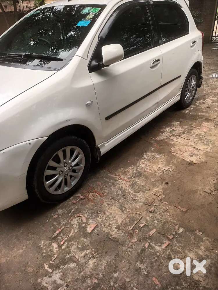Toyota Etios Liva 2014 Petrol 125000 Km Driven