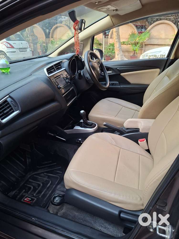 Honda Jazz 1.5 V I-dtec Mt, 2019, Petrol