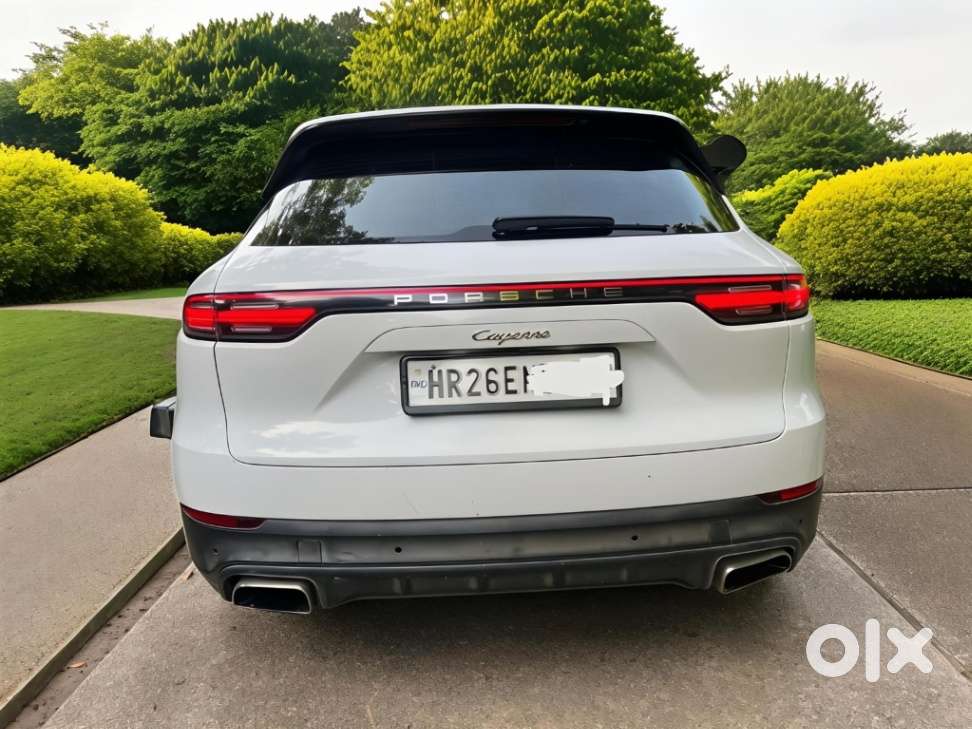 Porsche Cayenne Platinum Edition, 2022, Petrol