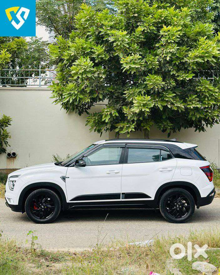 Hyundai Creta Sx (o) 1.5 Petrol Cvt Knight, 2023, Petrol