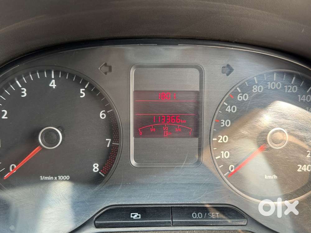 Volkswagen Vento 2010-2013 Petrol Comfortline, 2011, Petrol