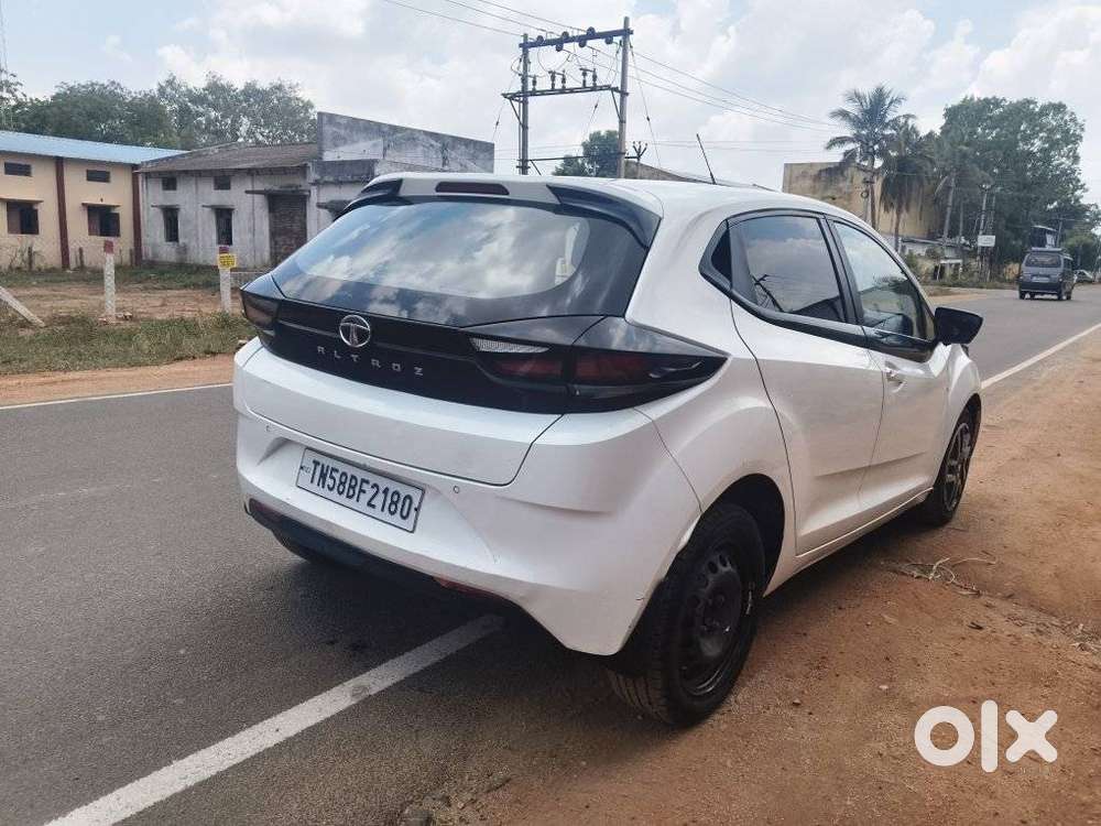 Tata Altroz 1.2 Xm Plus, 2021, Petrol
