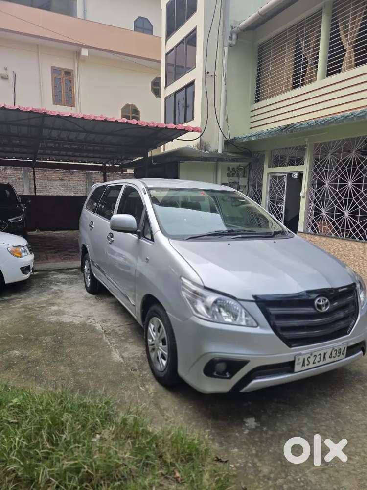 Toyota Innova 2012