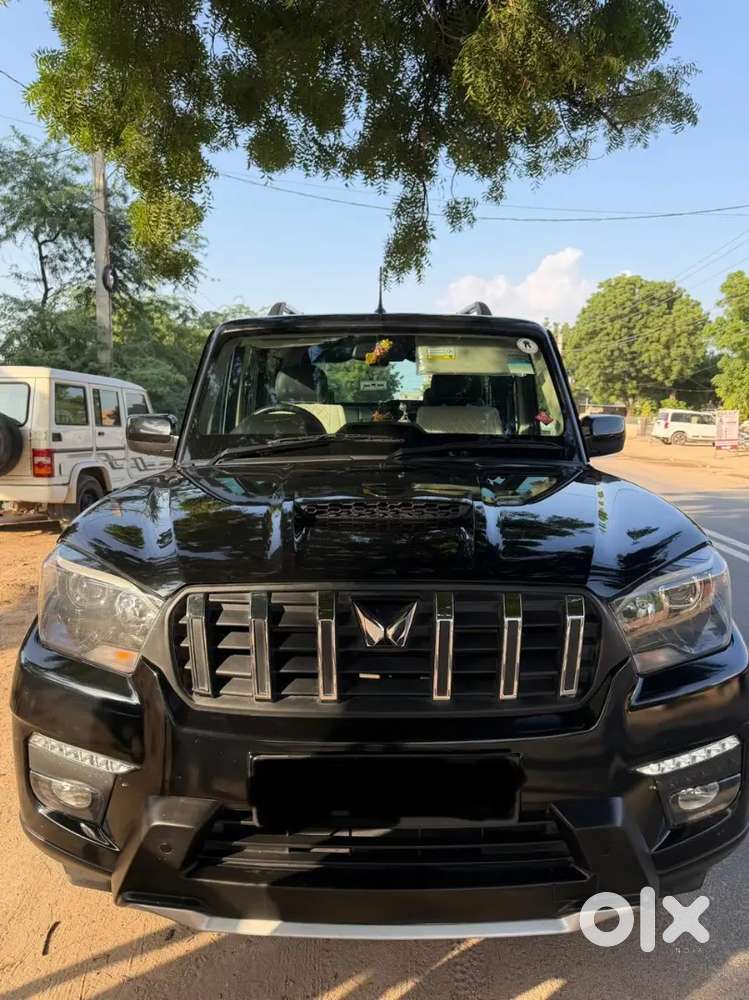 Mahindra Scorpio Classic 2.2 S 2023