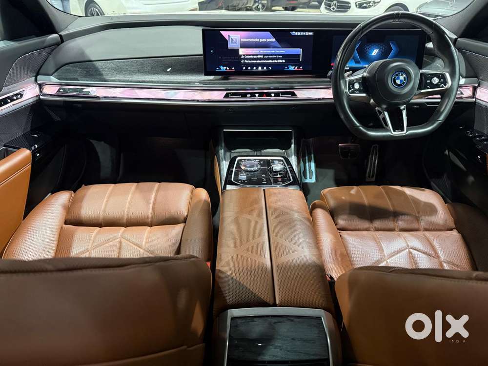 Bmw I7 Xdrive60, 2023, Electric