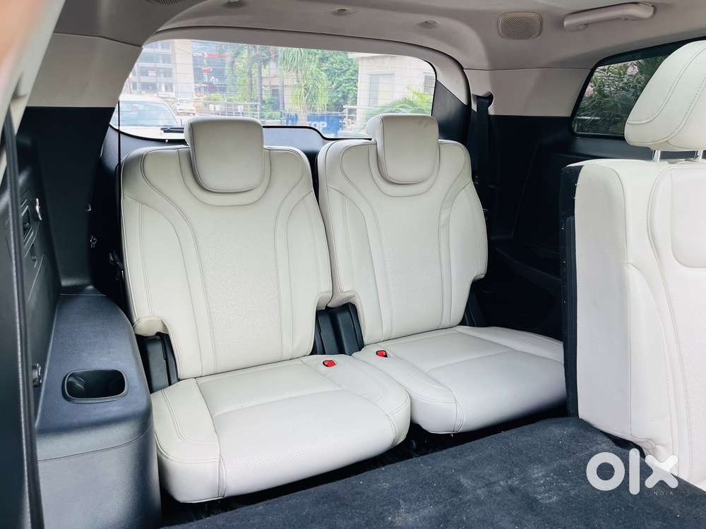 Mahindra Xuv700 2.2 Ax 7 Diesel At Luxury Pack Str, 2022, Diesel