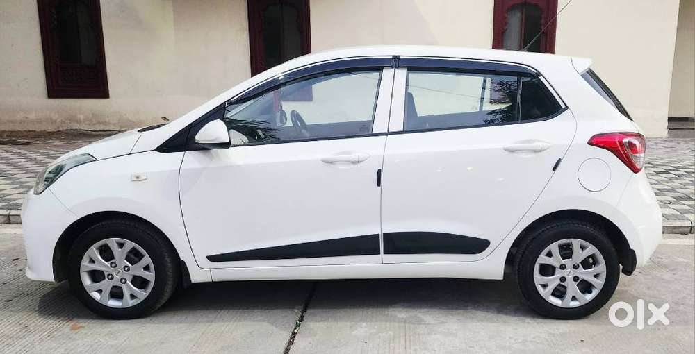 Hyundai Grand I10 Sportz 1.2 Kappa Vtvt, 2017, Petrol