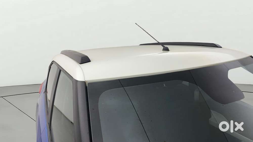 Tata Punch 1.2 Revotron Creative Amt Dual Tone, 2023, Petrol