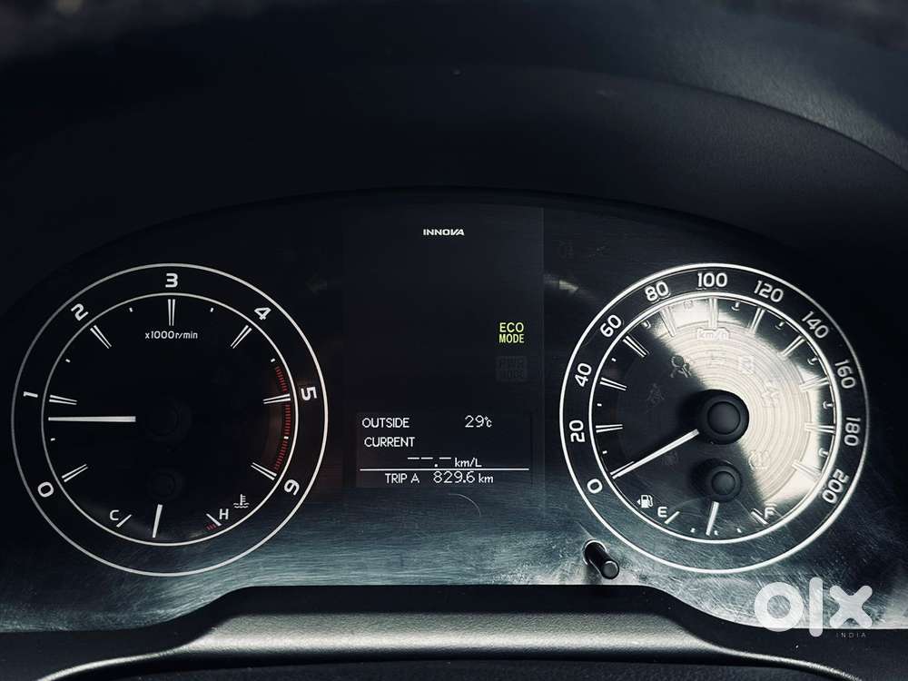 Toyota Innova Crysta 2.4 G Mt, 2017, Diesel