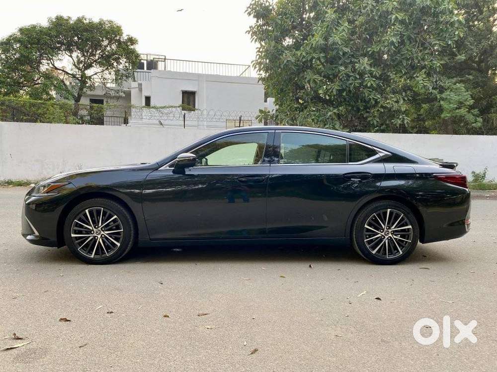 Lexus Es 300h Luxury, 2022, Petrol