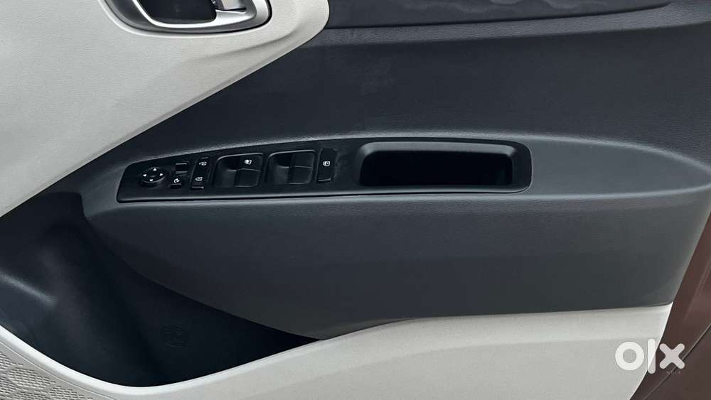 Hyundai Aura Sx Plus Automatic, 2021, Petrol