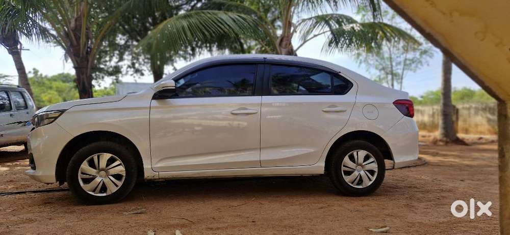 Honda Amaze, 2023, Petrol