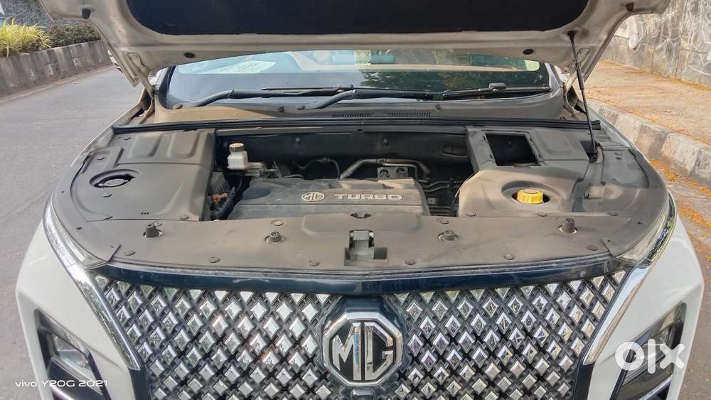 Mg Hector Plus Sharp Pro 1.5 Turbo Petrol Cvt 6 Str, 2023, Petrol