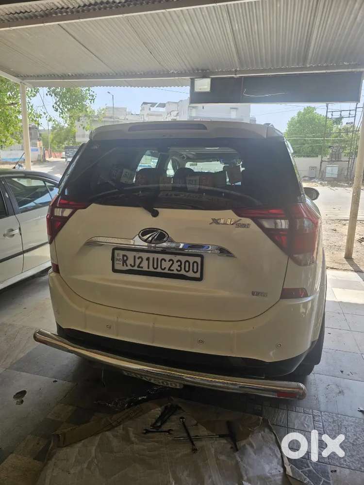 For Sell Showroom Confition Xuv 500 W11 Top Model