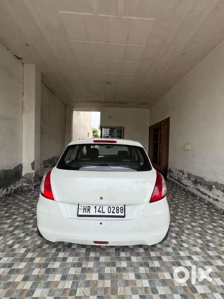 Maruti Suzuki Swift 2015