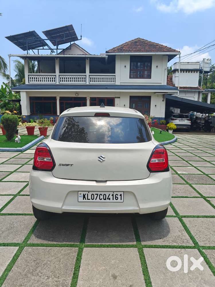 Maruti Suzuki Swift Vxi 1.2 Abs Bs-iv, 2018, Petrol
