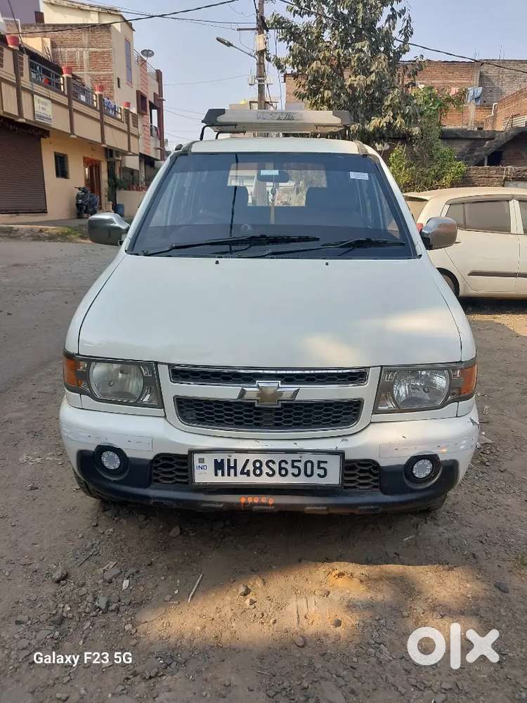 Chevrolet Tavera Neo 2014