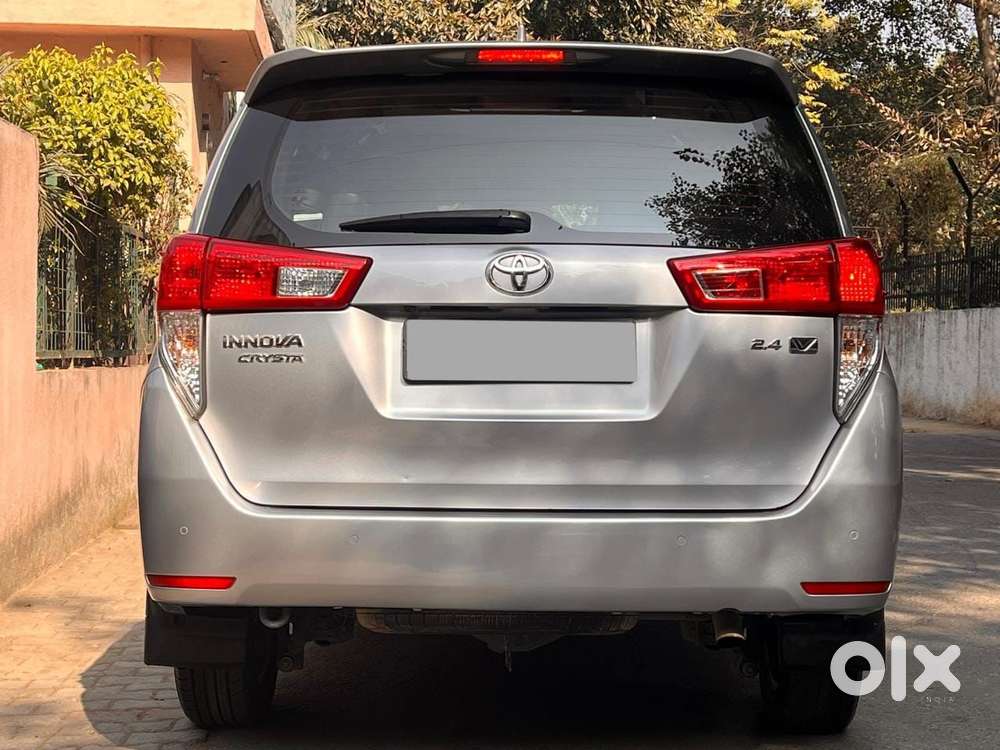 Toyota Innova Crysta [2020-ongoing] 2.4 Gx At 7 Str, 2021, Diesel