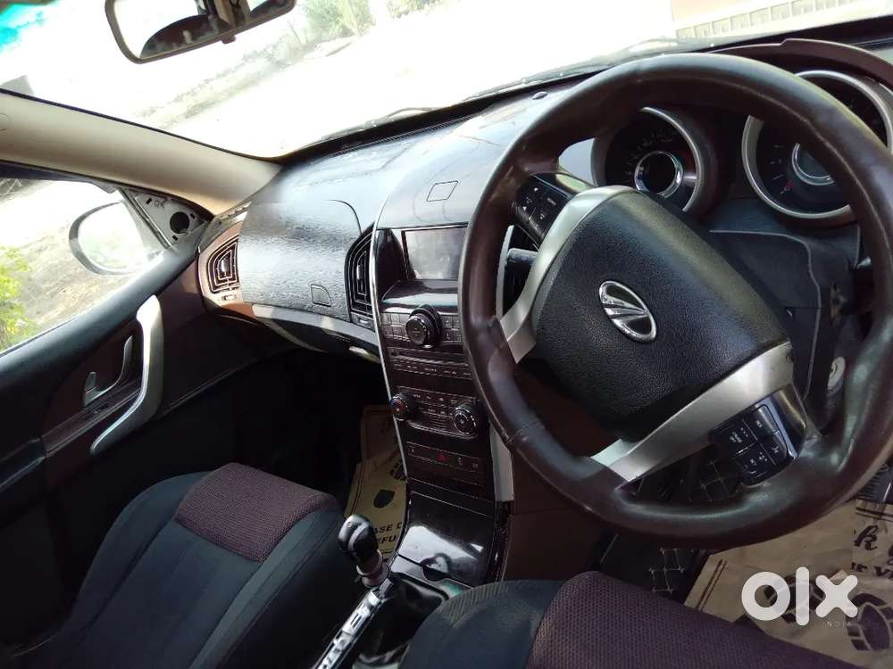 Mahindra Xuv500 2012