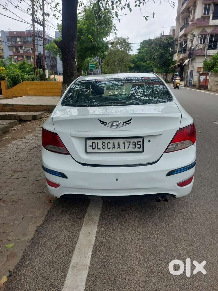 Hyundai Verna Petrol And Cng 2012 Model