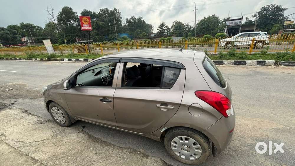 Hyundai I20 Petrol Manual 2013