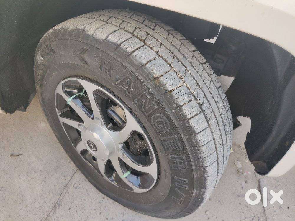 Mahindra Tuv 300 T4, 2019, Diesel
