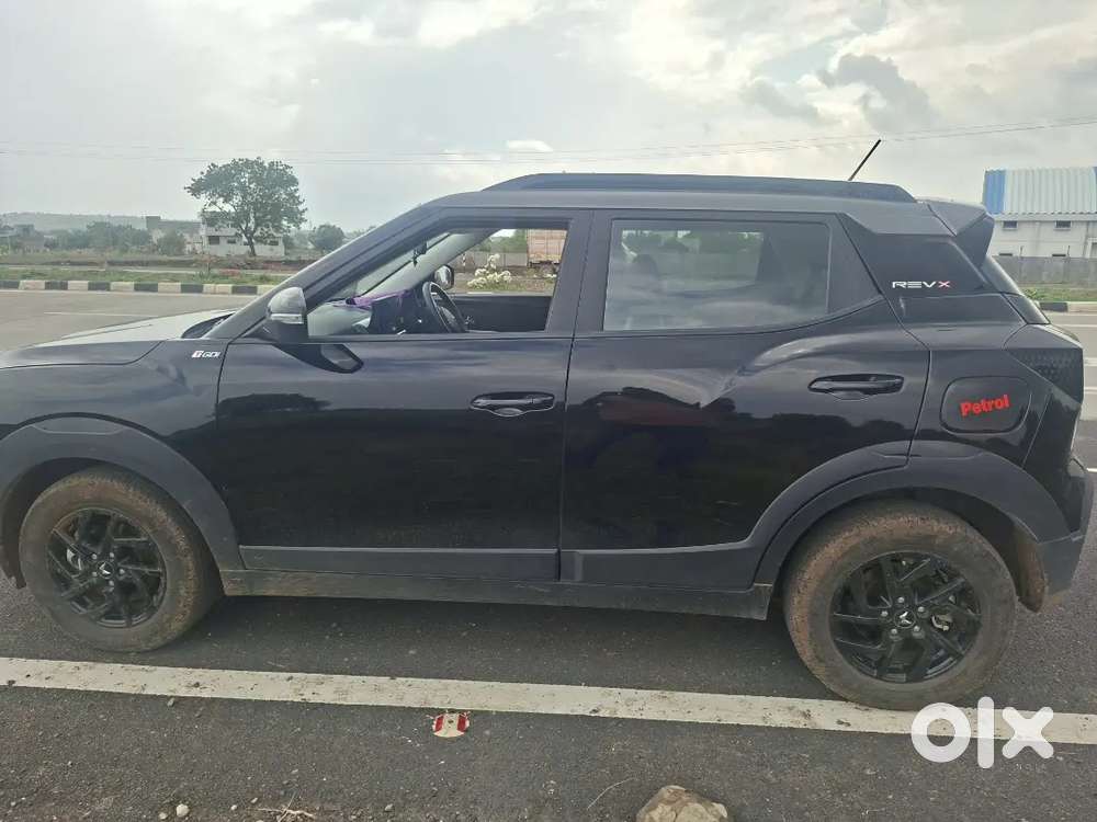 Mahindra Xuv 3xo Revx-a Pg Mt 2026