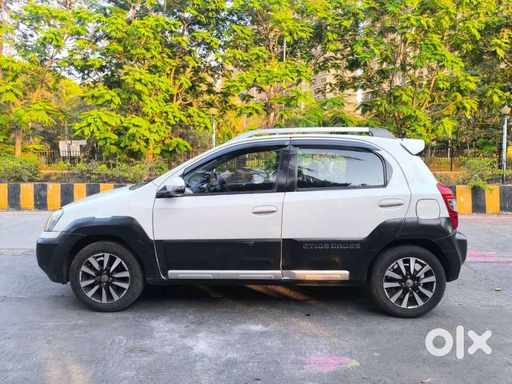 Toyota Etios Cross