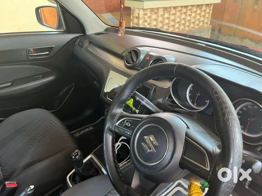 Maruti Suzuki Swift 2023 Petrol 12800 Km Driven