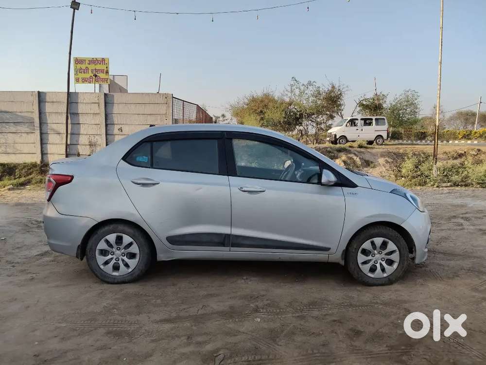Hyundai Xcent 2015 Petrol 115000 Km Driven