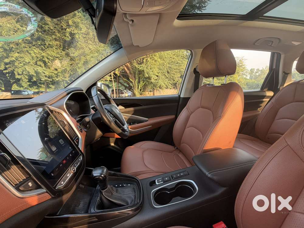 Mg Hector Plus Sharp Pro 1.5 Turbo Petrol Cvt 6 Str, 2021, Petrol