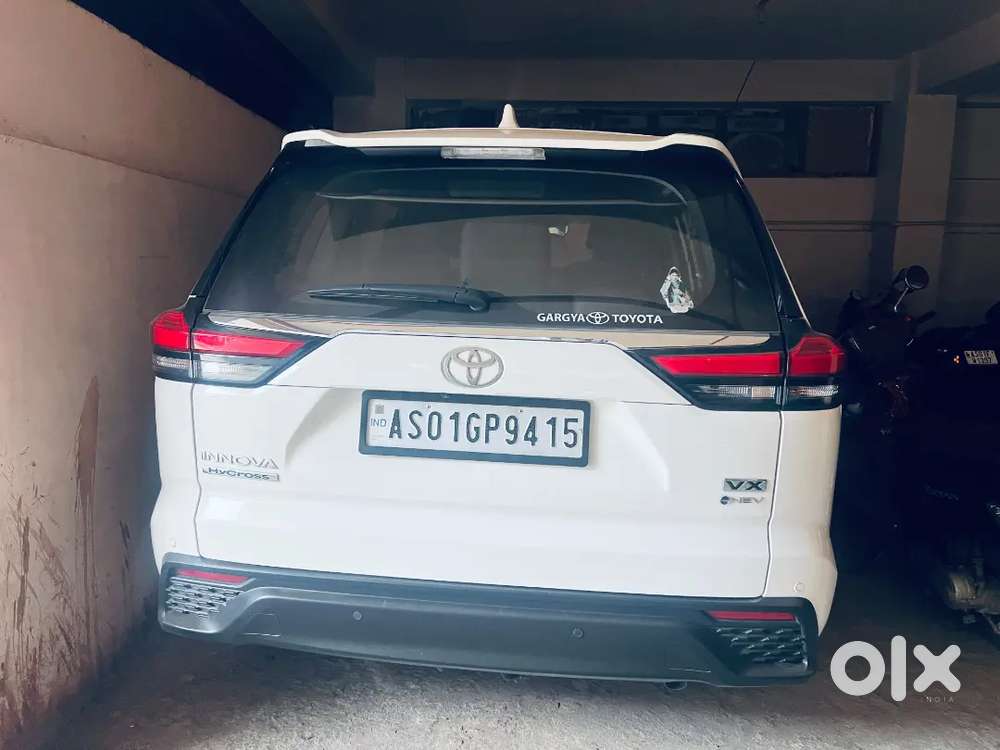 Toyota Innova Hycross 2026 With Hybrid