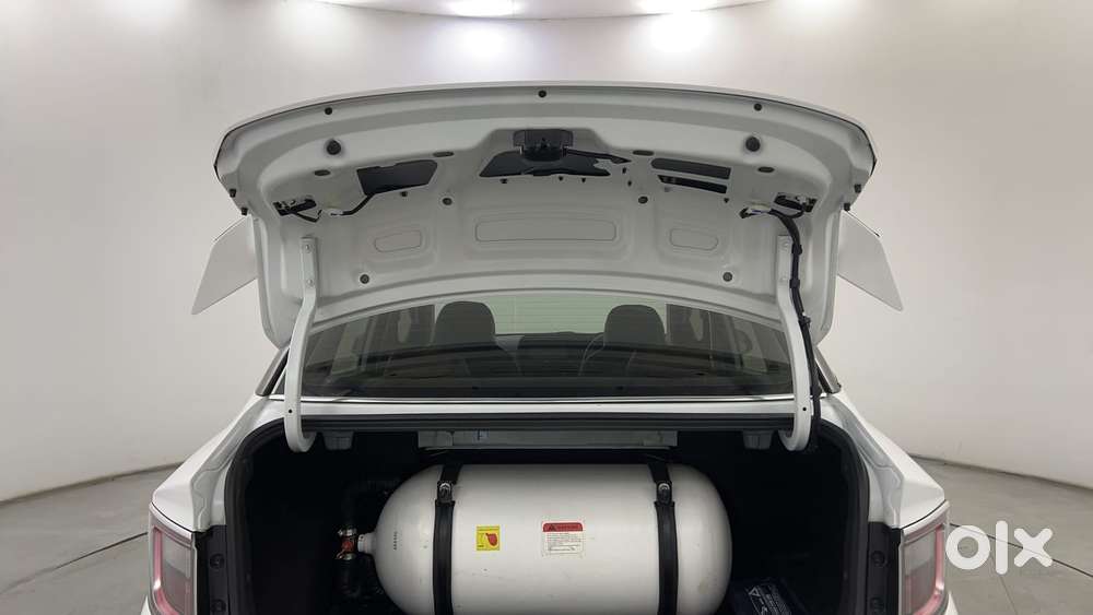 Hyundai Aura 1.2 Sx Cng, 2024, Cng & Hybrids