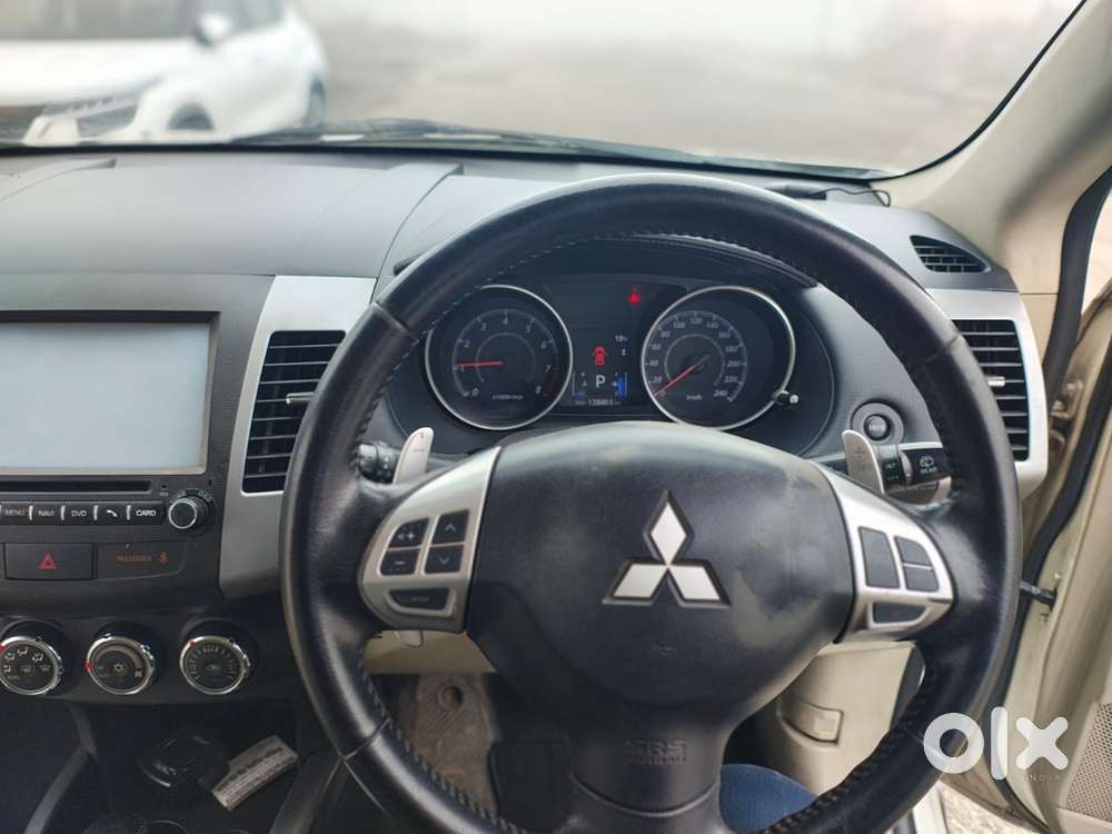 Mitsubishi Outlander 2013