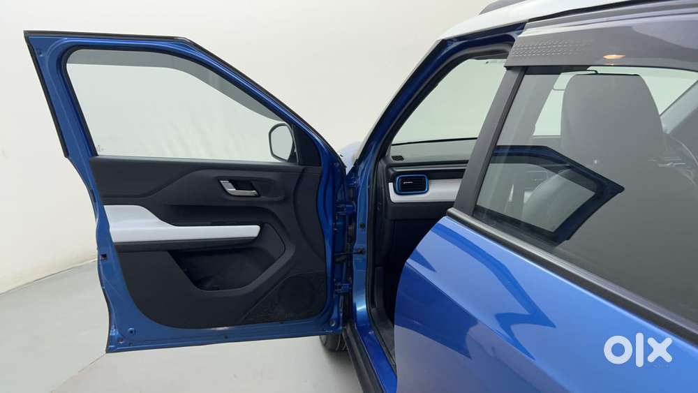 Tata Punch 1.2 Revotron Creative Dual Tone, 2022, Petrol