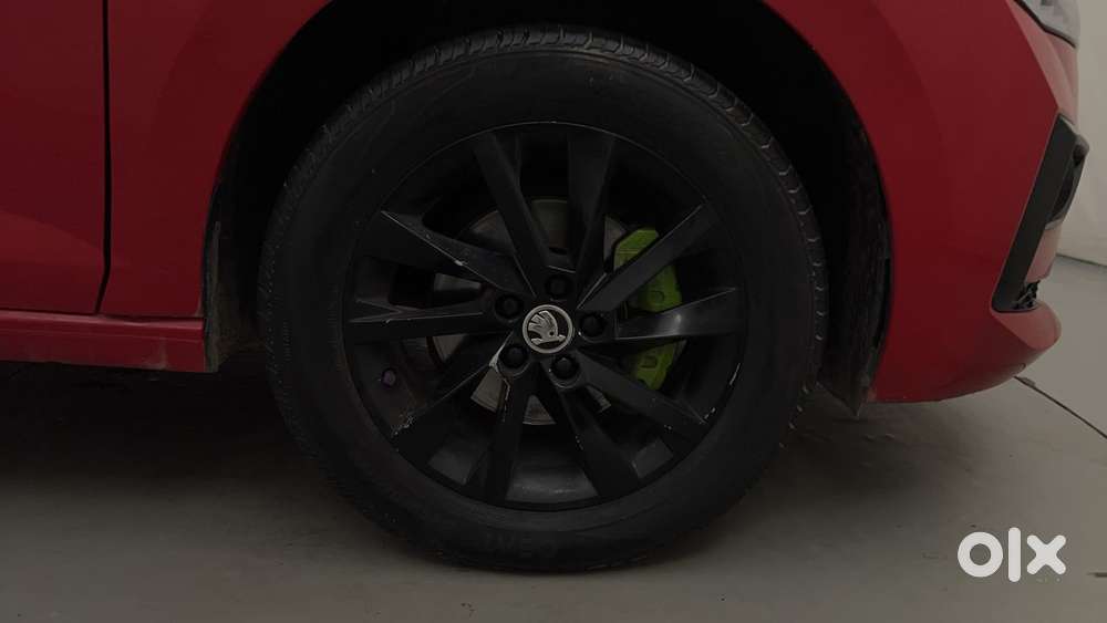 Skoda Slavia Ambition 1.0l Tsi Mt, 2023, Petrol