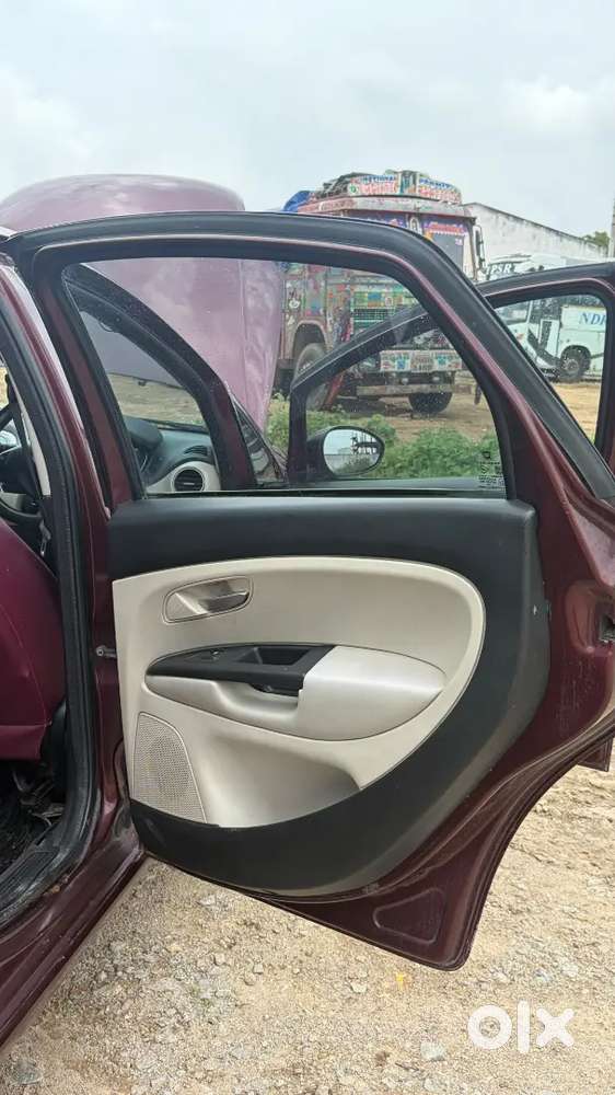 Fiat Linea Emotion 2014 Diesel