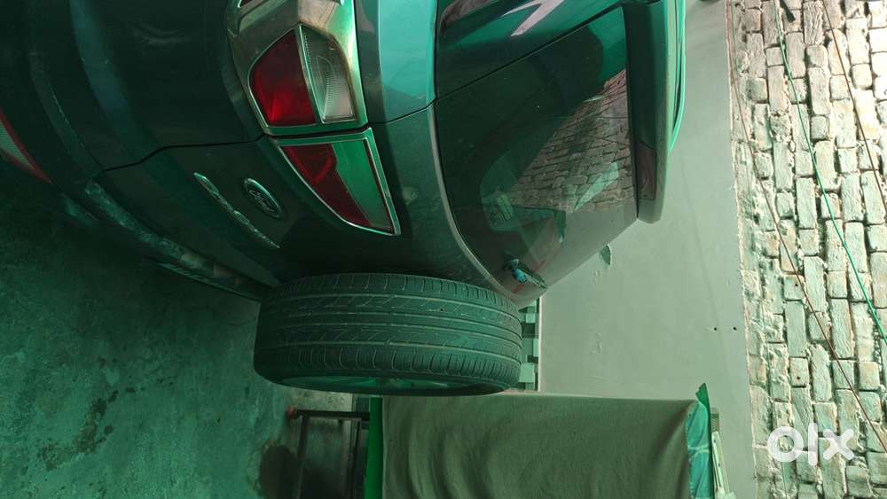 All New Condition Minar Screch Alloye Weel New Brizston Tyre 3 Month