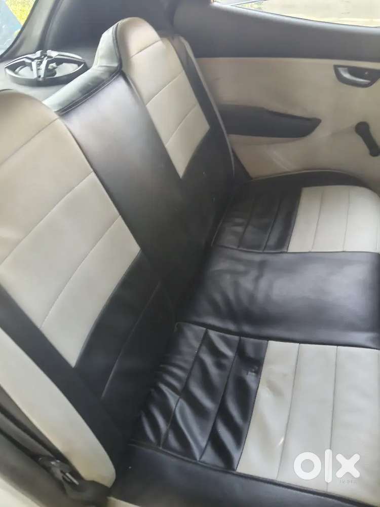 Hyundai Eon Sportz 2012 Model Price Of