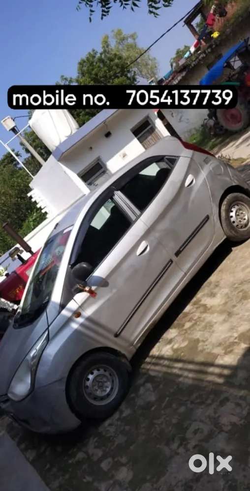 गाड़ी एकदम मस्त कंडीशन में है Ac फुल चिल करता है Petrol+cng संपर्क करे