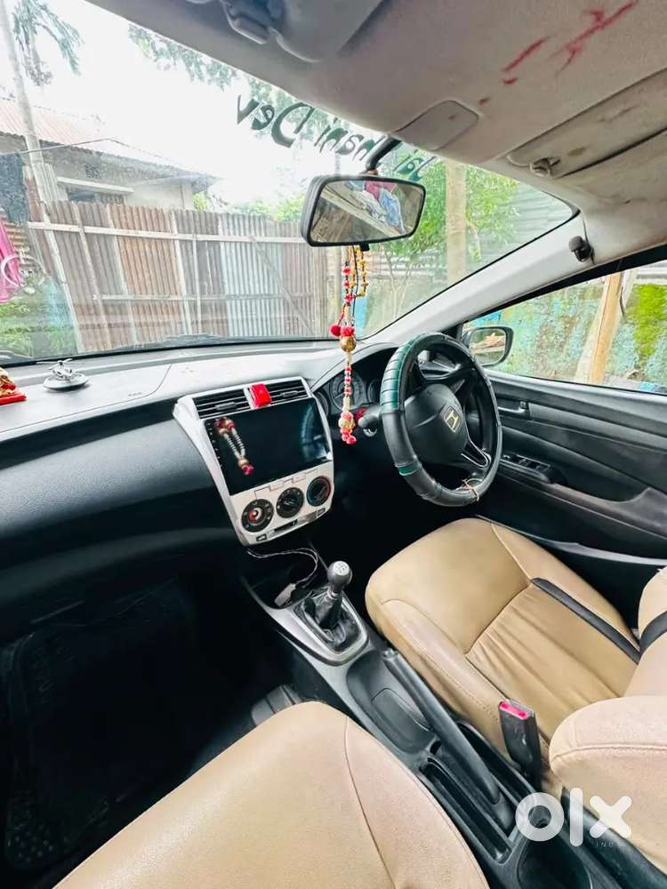Honda City Petrol Manual 2012 Variant