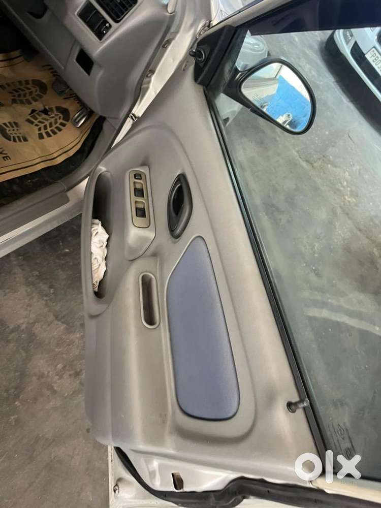 Maruti Suzuki 2012 Manual Petrol