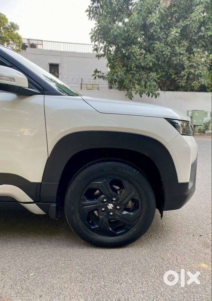 Maruti Suzuki Brezza 1.5 Zxi Smart Hybrid, 2022, Petrol