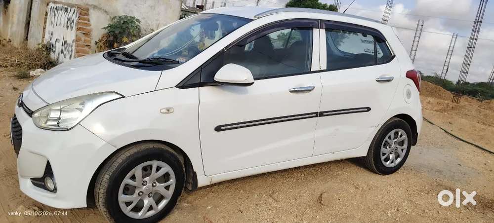 Hyundai Grand I10 2017 Diesel 150000 Km Driven