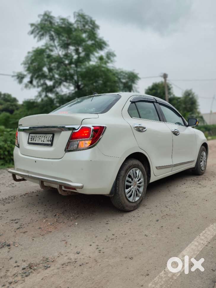 Maruti Suzuki Dzire 1.2 Vxi, 2022, Petrol