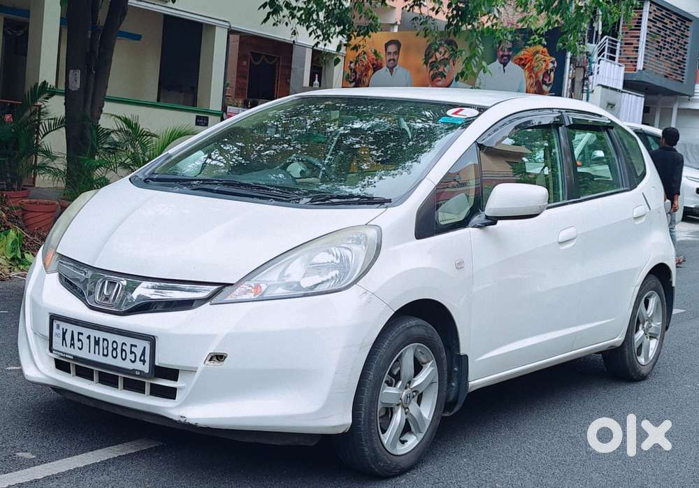 Honda Jazz V Mt Privilege, 2011, Petrol